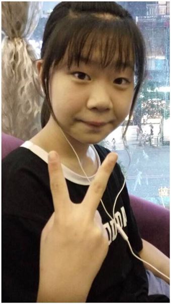 初2015级20班国旗下讲话学生风采
</p><p>