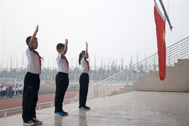 做“明礼行孝”附小人 争当“十星”好少年——棠外附小隆重举行2011—2012学年度上期开学典礼