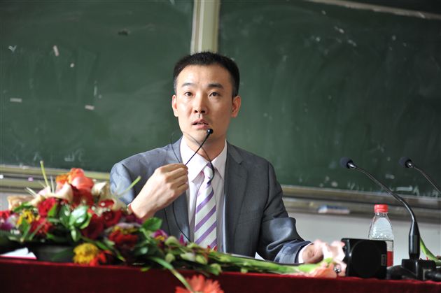 棠外附小举行第八届家长学校开学典礼及家长会