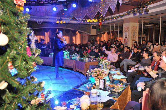 棠外国际班迎新年联欢会暨年终师生表彰大会成功举办