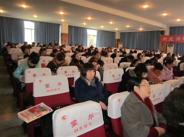 齐心协力,永争一流——棠外参加双流县中考英语解读大赛