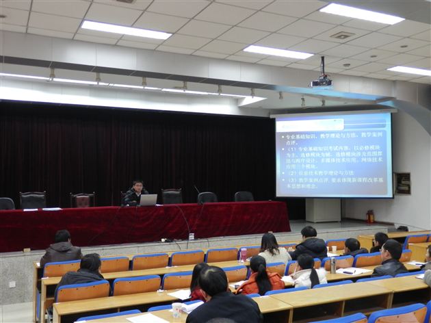 我们在这里,起航!——记棠外信息技术教研组研培活动