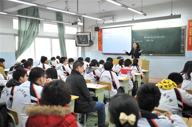 能力在实践中提升,理念在交流中更新——记高2013届生物组县级教研活动