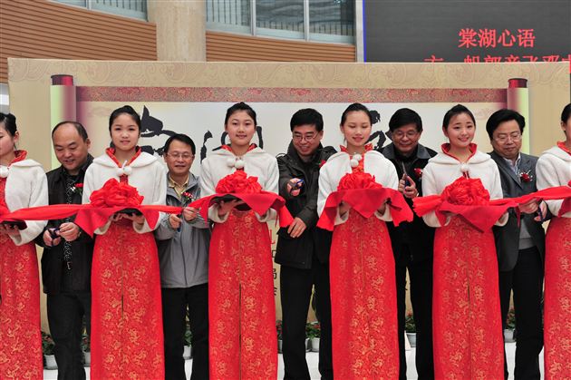 翰墨飘香动双流,最是棠湖心语时——记棠外教师郭彦飞参加棠湖心语书法联展