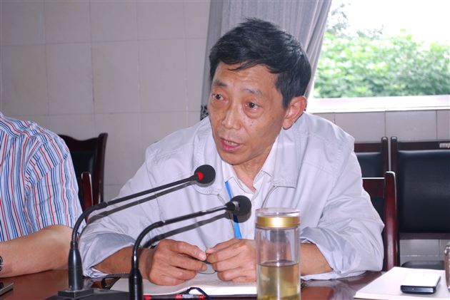 棠外举行初中部“常态班会课”小结研讨会