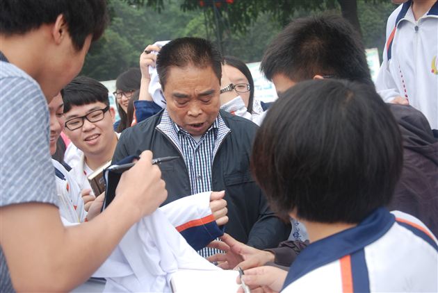 助威高考,辉煌棠外