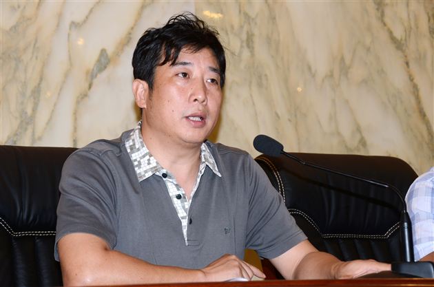 话质量年激情如火 观新学期气象更新——记新学年棠外高中部教师大会
