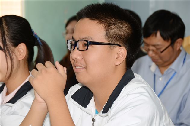 棠中外语学校高中部修身班会课研讨活动拉开序幕