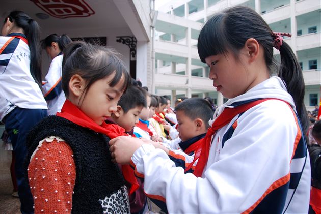 红领巾心向党,优秀队员我争当——棠外附小隆重举行庆祝建队日暨新队员入队活动