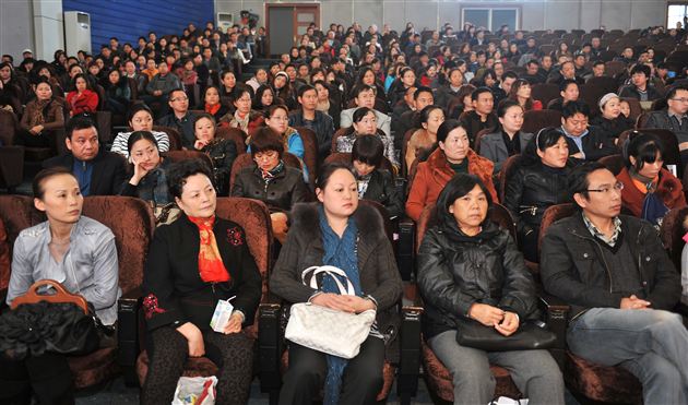 “学生大会”激斗志 “ 家长大会”谋共识——记棠外高2012级年级学生大会暨第一次家长会