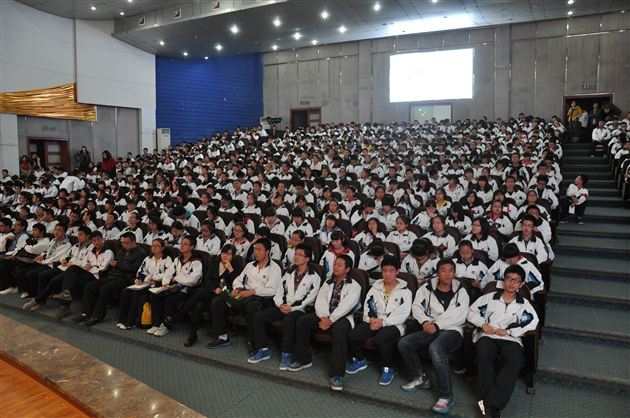 “学生大会”激斗志 “ 家长大会”谋共识——记棠外高2012级年级学生大会暨第一次家长会
