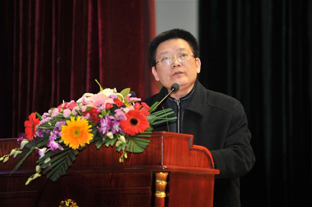 党总支委员、校长助理、初中部主要负责人姚平同志发表讲话