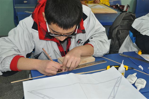 喜报:棠外学子在四川省高中学生木结构模型承重比赛喜获一等奖