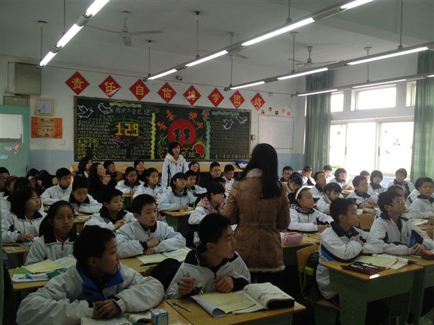 务实求真,积极进取——记初中英语组听说、读写课型研讨会