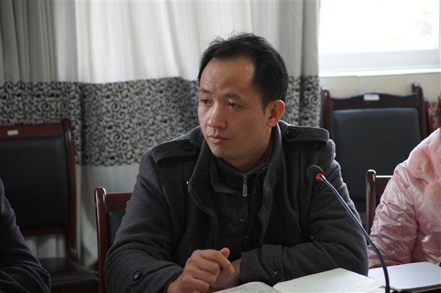 棠中外语学校初2011级家长委员会顺利召开