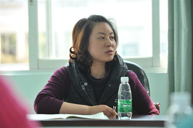 棠中外语学校初中部第一次修身班会课专题研讨会圆满召开