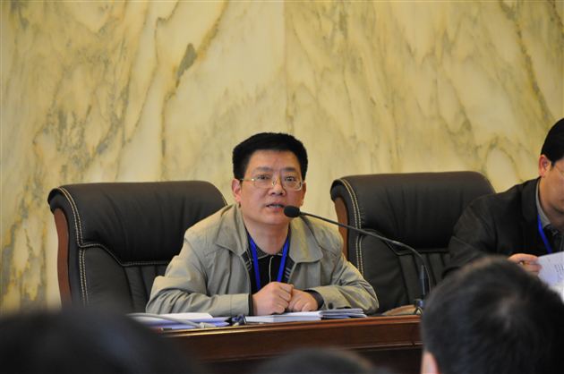 教书育人爱在先 修身养性德为本——棠外初中部召开3月份班主任工作例会