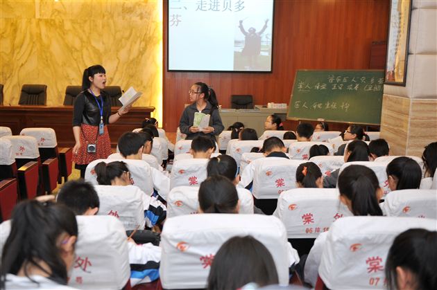 同堂异构,各放光彩——记棠中外语学校初2012级语文“教坛新秀”初赛