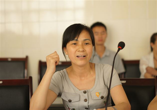 大张旗鼓赞先进 百家讲坛享智慧 ——记棠外初中部5月班主任例会暨交流会