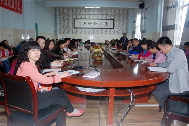 感受书香,感悟人生——记棠外附小教师发展中心活动