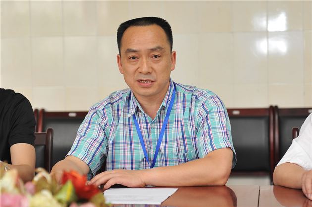棠外党总支召开“实现伟大中国梦，建设美丽繁荣和谐四川”主题教育活动工作会