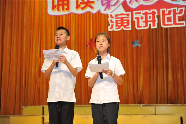 “圆我中国梦,诵读弟子规”——记棠中外语学校开展初2012级学生“中国梦”主题教育演讲比赛