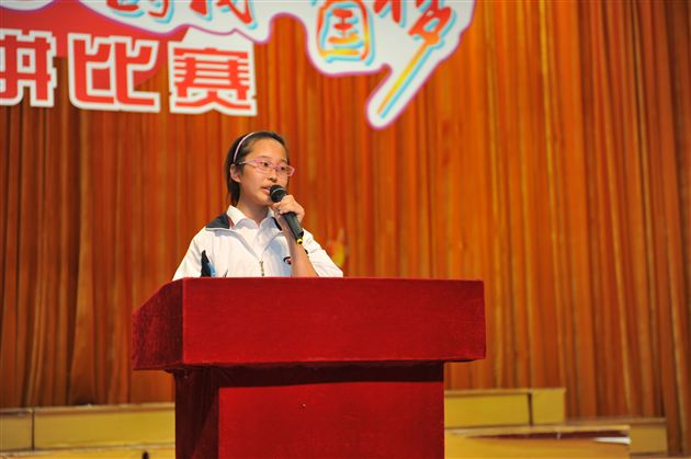 “圆我中国梦,诵读弟子规”——记棠中外语学校开展初2012级学生“中国梦”主题教育演讲比赛