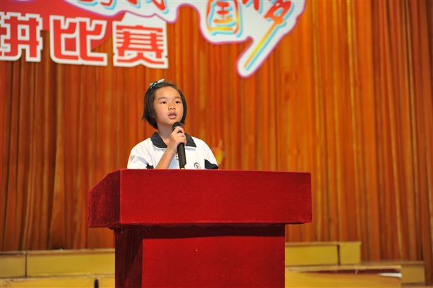 “圆我中国梦,诵读弟子规”——记棠中外语学校开展初2012级学生“中国梦”主题教育演讲比赛