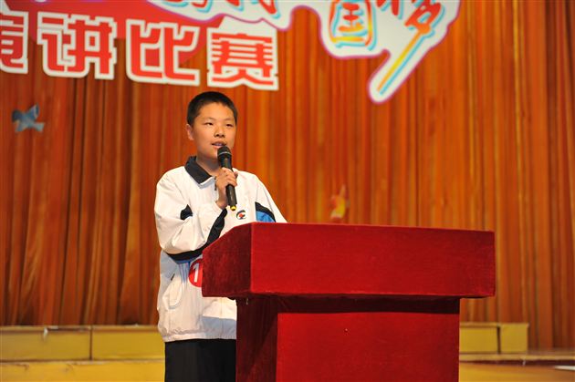 “圆我中国梦,诵读弟子规”——记棠中外语学校开展初2012级学生“中国梦”主题教育演讲比赛