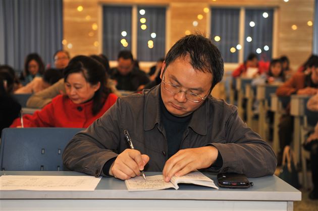 走进诗歌殿堂,共品饕餮盛宴——双流县语文名师工作室联合教研活动在棠外举行