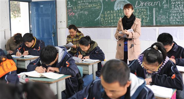 齐心合力 有效督导----记棠外教育集团黄水中学初三教学督导