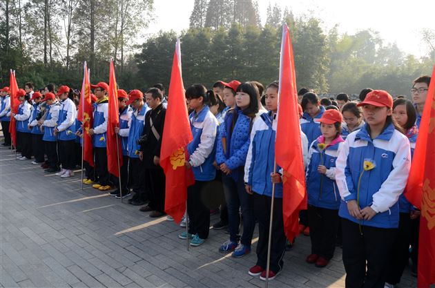 感受红色文化,弘扬民族精神——棠外初2013级参观建川博物馆