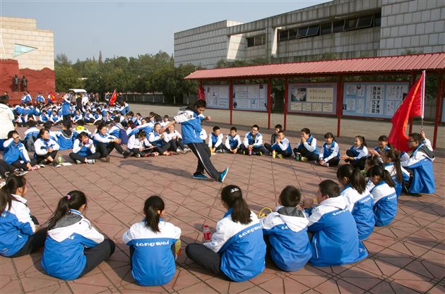 感受红色文化,弘扬民族精神——棠外初2013级参观建川博物馆
