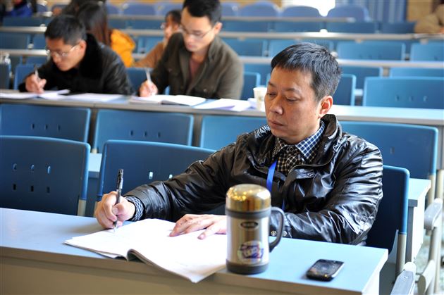 棠外承办成都市高中2013年主题班会课(南片)决赛活动受到好评
