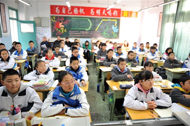 宜宾翠屏棠外音乐、美术组教师来棠外参观听课研讨