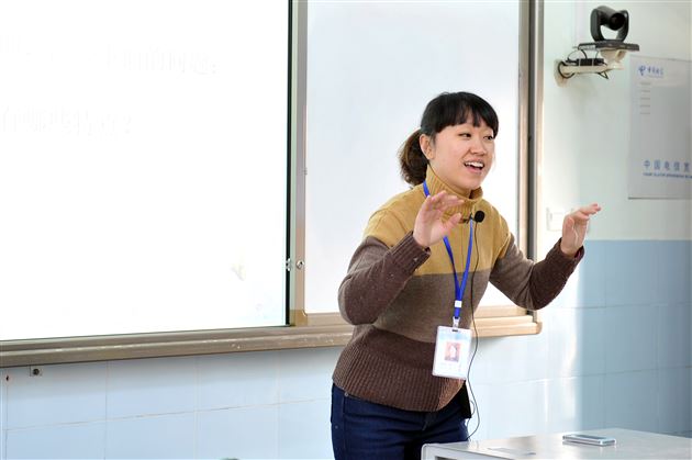 宜宾翠屏棠外音乐、美术组教师来棠外参观听课研讨