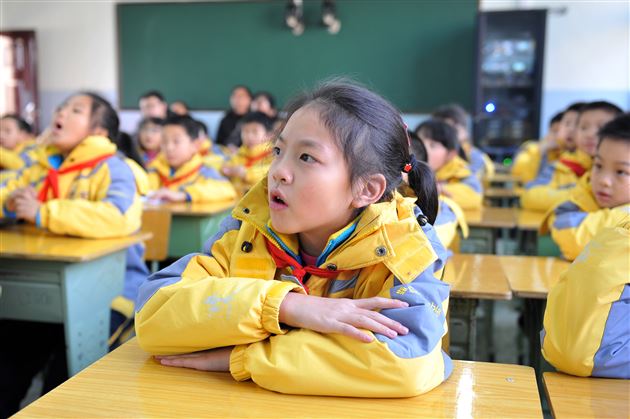宜宾翠屏棠外音乐、美术组教师来棠外参观听课研讨