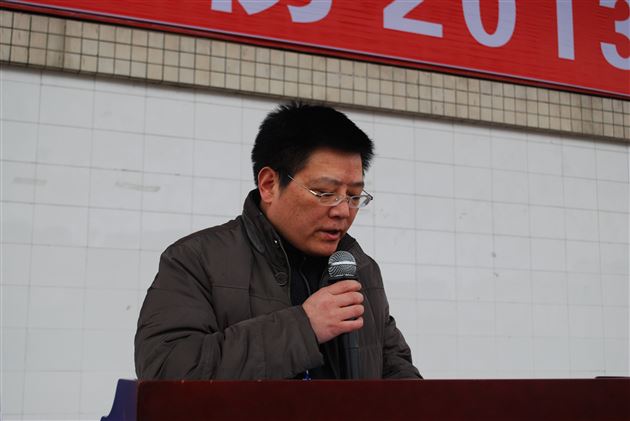 园中青青葵,向阳渐次开——棠外举行初2013级上学期学生表彰总结大会