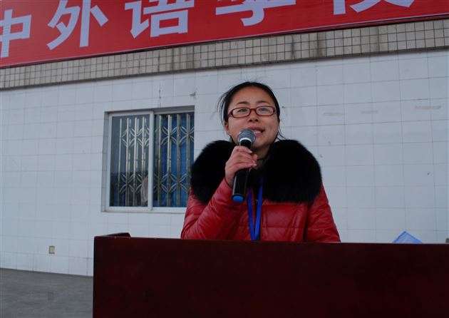 园中青青葵,向阳渐次开——棠外举行初2013级上学期学生表彰总结大会