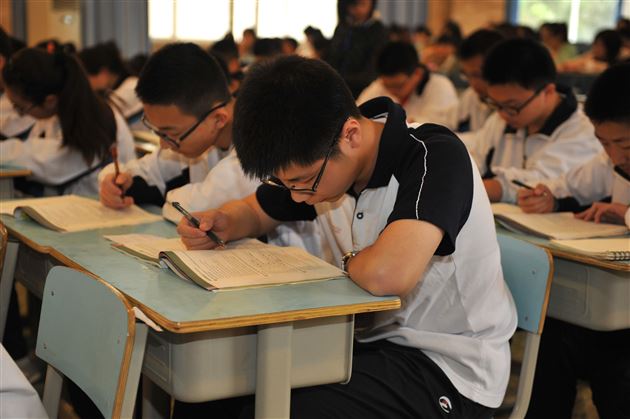 以课题为引领,促进高中英语教学研究