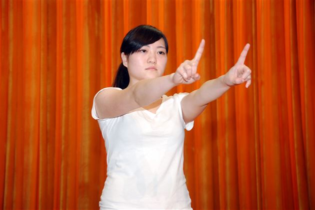 科学保护眼睛,和近视说goodbye——记棠外附小三四年级家长义工课堂