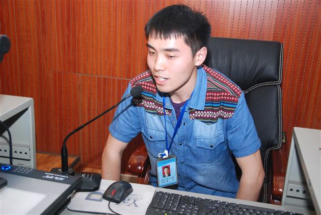 为了孩子的进步 我们共同努力——棠外附小举行一年级家长学校讲座