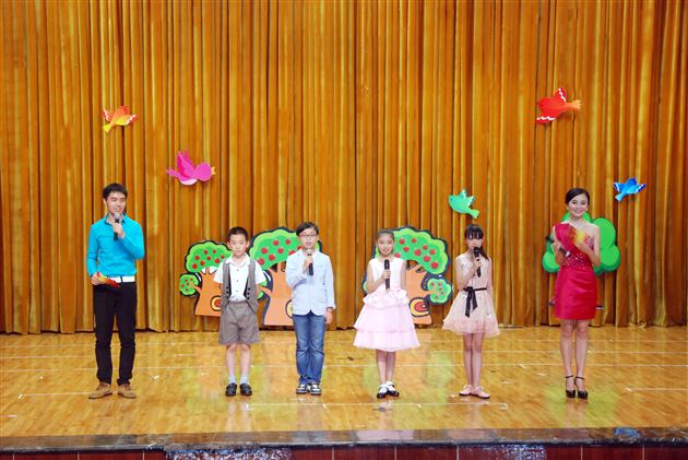 棠外附小隆重举行2013-2014学年度下期期末综合素质展示活动暨散学典礼