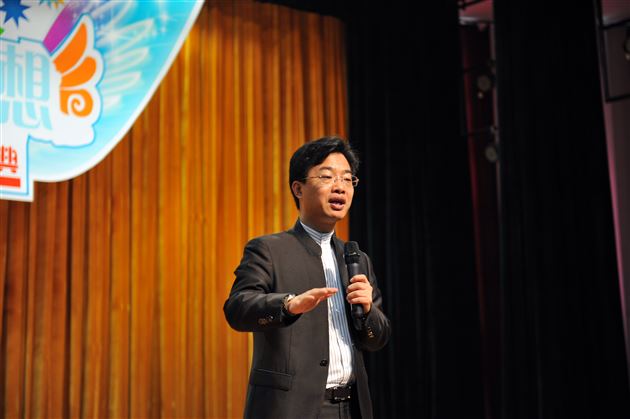 做最好的家长,和孩子一起成长——棠外举办初2012级家长报告会
