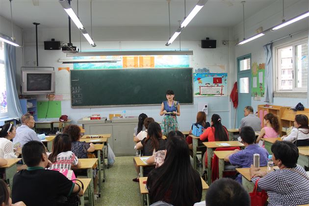 陪伴,真的很重要——棠外附小召开四年级家长座谈会
