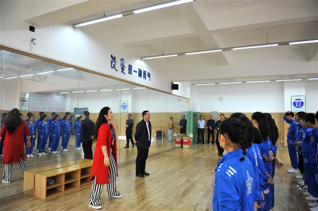国家体育总局体操管理中心副主任繆仲一到我校调研并指导工作