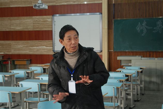 行进中摸索,探究中前行——记棠外附小修身班会研讨活动