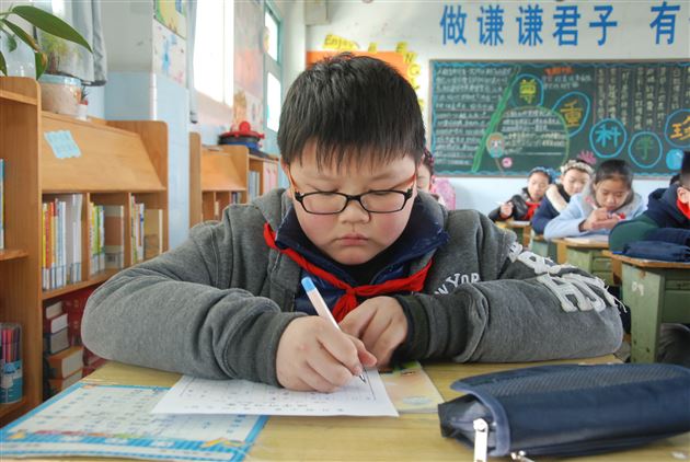 静心聆听,专心书写——棠外附小第二届“阳光杯”汉字听写大赛