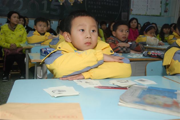 小班展示显风采,附小师生秀舞台