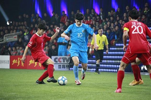 棠外参加“谁是球王”中国足球争霸赛获得西南大区冠军